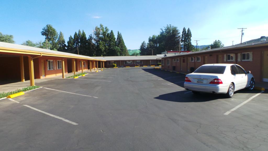 Relax Inn Yreka Exteriér fotografie